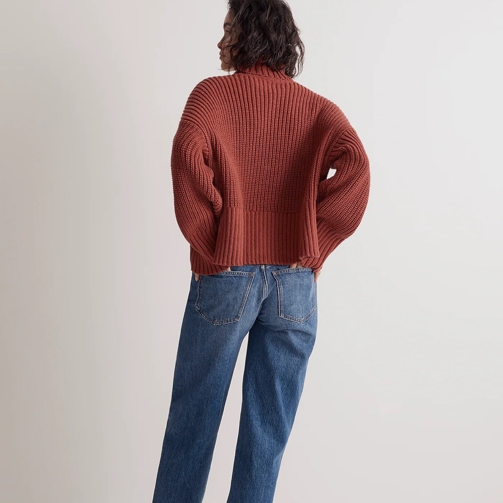 Wide Rib Turtleneck Sweater - Picture 3 of 7